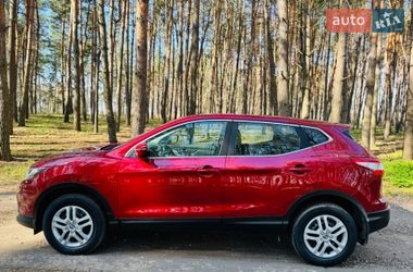 Позашляховик / Кросовер Nissan Qashqai 2017 в Ромнах