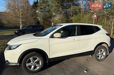 Внедорожник / Кроссовер Nissan Qashqai 2017 в Сумах