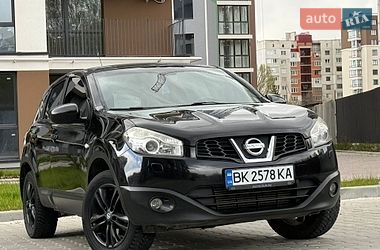 Внедорожник / Кроссовер Nissan Qashqai 2010 в Тернополе