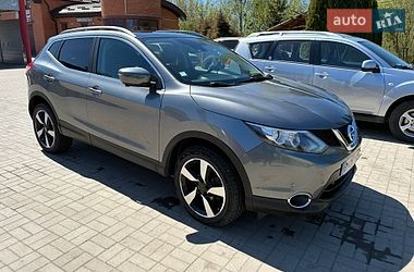 Внедорожник / Кроссовер Nissan Qashqai 2016 в Дубно