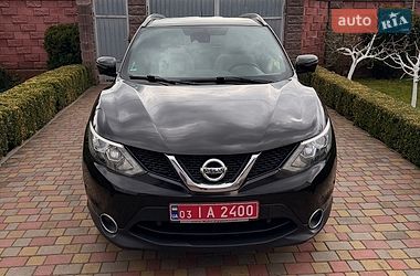 Позашляховик / Кросовер Nissan Qashqai 2015 в Рівному