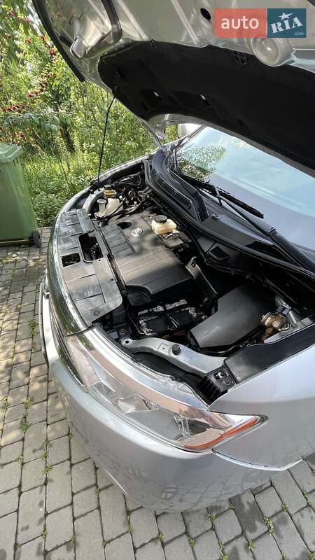 Минивэн Nissan Quest 2016 в Черкассах