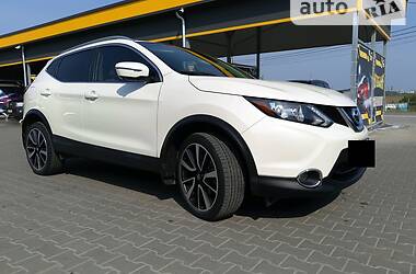 Позашляховик / Кросовер Nissan Rogue Sport 2017 в 