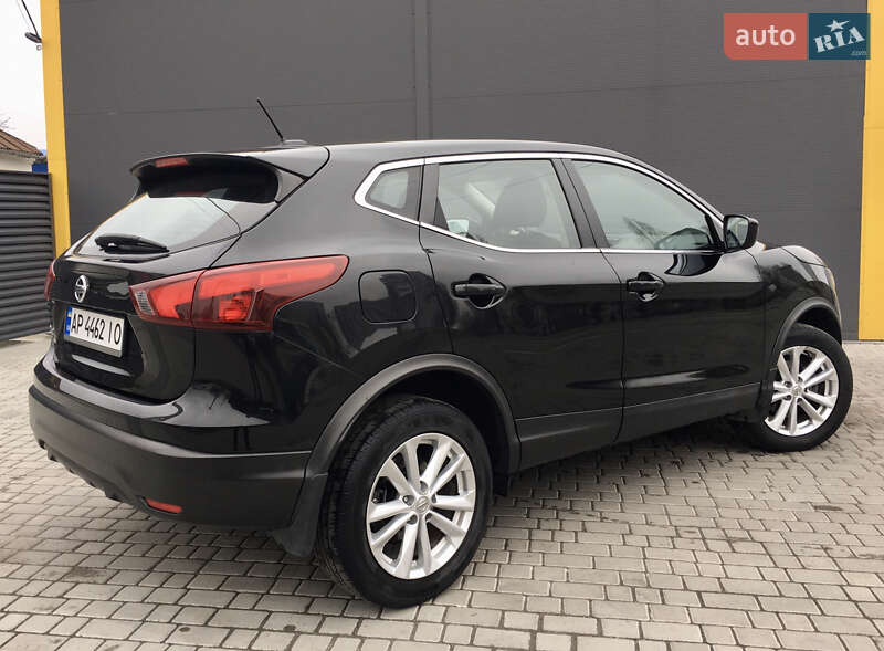 Внедорожник / Кроссовер Nissan Rogue Sport 2017 в Днепре