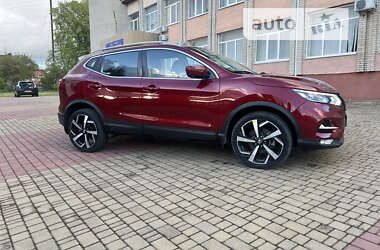 Внедорожник / Кроссовер Nissan Rogue Sport 2020 в Луцке