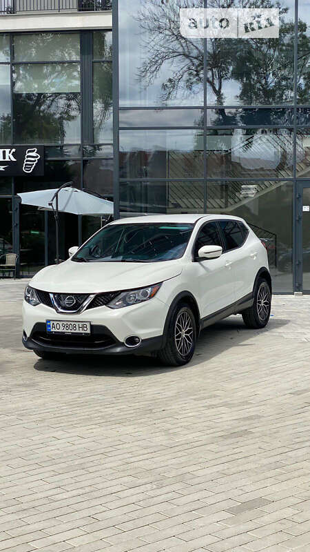 Позашляховик / Кросовер Nissan Rogue Sport 2018 в Ужгороді