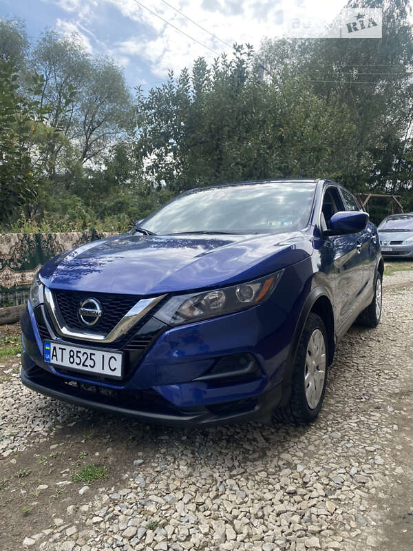 Внедорожник / Кроссовер Nissan Rogue Sport 2020 в Ивано-Франковске