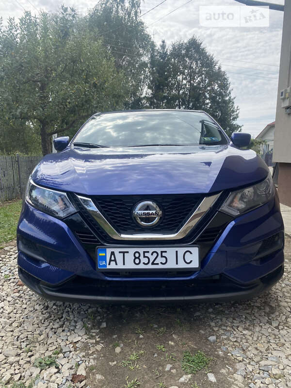 Внедорожник / Кроссовер Nissan Rogue Sport 2020 в Ивано-Франковске