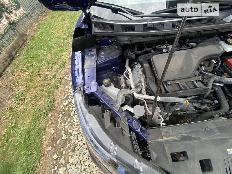 Внедорожник / Кроссовер Nissan Rogue Sport 2020 в Ивано-Франковске