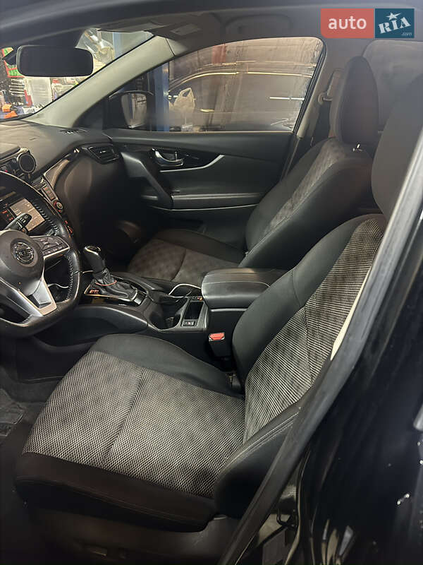 Внедорожник / Кроссовер Nissan Rogue Sport 2021 в Днепре
