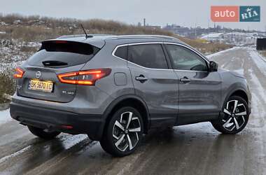 Позашляховик / Кросовер Nissan Rogue Sport 2020 в Рівному