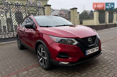 Позашляховик / Кросовер Nissan Rogue Sport 2022 в Львові