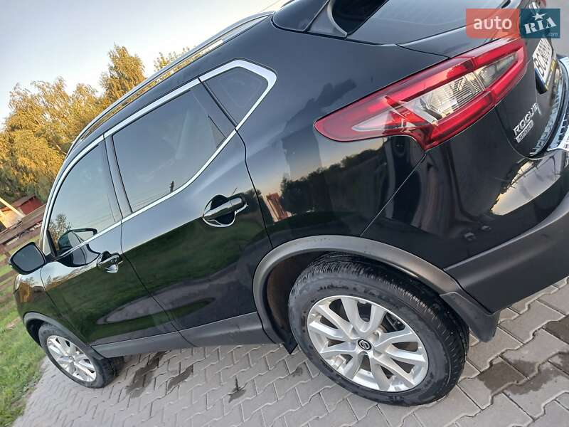 Внедорожник / Кроссовер Nissan Rogue Sport 2020 в Самборе