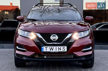 Позашляховик / Кросовер Nissan Rogue Sport 2020 в 