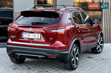 Позашляховик / Кросовер Nissan Rogue Sport 2020 в 