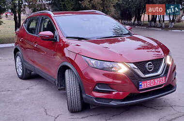 Позашляховик / Кросовер Nissan Rogue Sport 2021 в Острозі