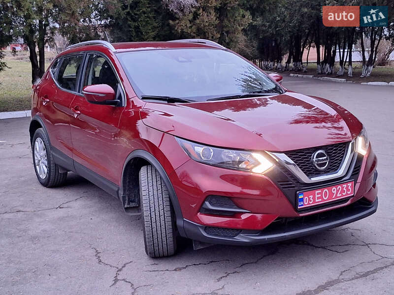 Внедорожник / Кроссовер Nissan Rogue Sport 2020 в Остроге