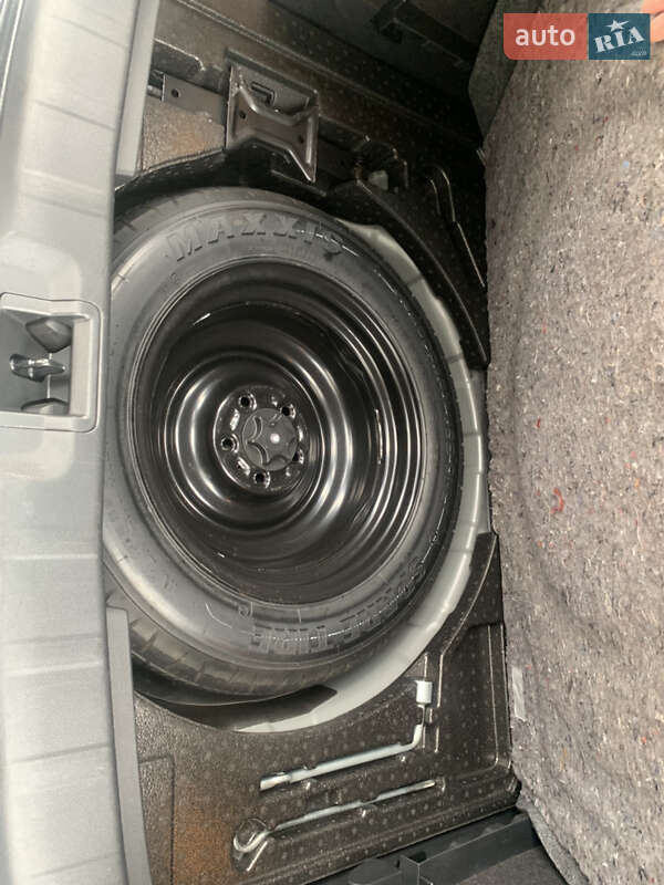 Внедорожник / Кроссовер Nissan Rogue Sport 2017 в Новомосковске фото 24 Внедорожник / Кроссовер Nissan Rogue Sport 2017 в Новомосковске