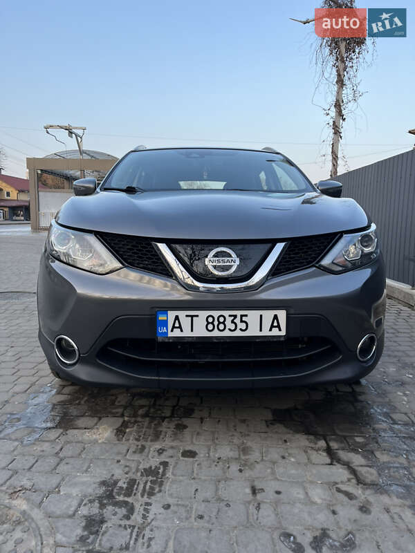 Внедорожник / Кроссовер Nissan Rogue Sport 2018 в Ивано-Франковске