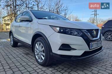 Позашляховик / Кросовер Nissan Rogue Sport 2021 в Івано-Франківську