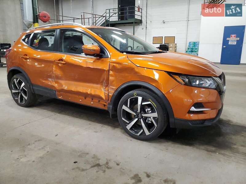 Позашляховик / Кросовер Nissan Rogue Sport 2022 в Києві