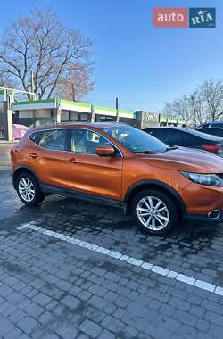 Внедорожник / Кроссовер Nissan Rogue Sport 2017 в 