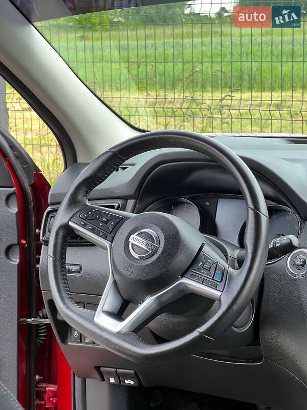 Внедорожник / Кроссовер Nissan Rogue Sport 2019 в Львове