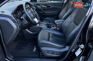 Позашляховик / Кросовер Nissan Rogue Sport 2022 в 