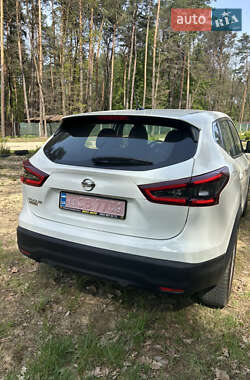 Внедорожник / Кроссовер Nissan Rogue Sport 2021 в 