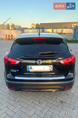 Позашляховик / Кросовер Nissan Rogue Sport 2018 в 