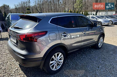 Позашляховик / Кросовер Nissan Rogue Sport 2019 в 