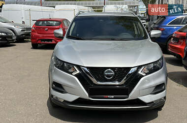 Внедорожник / Кроссовер Nissan Rogue Sport 2021 в 
