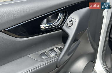 Внедорожник / Кроссовер Nissan Rogue Sport 2021 в 
