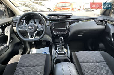 Внедорожник / Кроссовер Nissan Rogue Sport 2021 в 