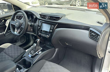 Внедорожник / Кроссовер Nissan Rogue Sport 2021 в 