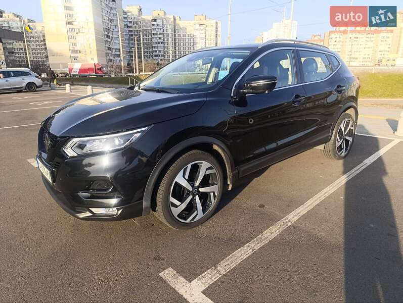 Внедорожник / Кроссовер Nissan Rogue Sport 2019 в 
