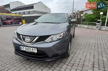 Внедорожник / Кроссовер Nissan Rogue Sport 2018 в Ивано-Франковске