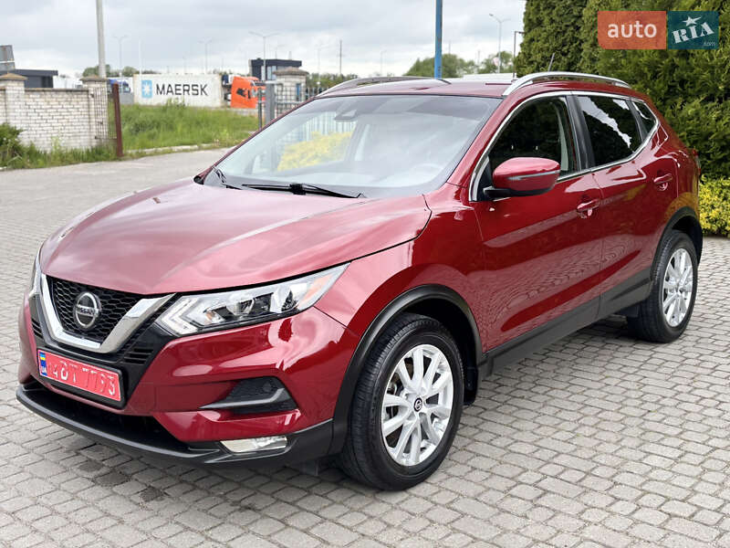 Позашляховик / Кросовер Nissan Rogue Sport 2021 в 