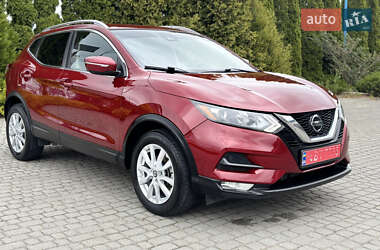 Позашляховик / Кросовер Nissan Rogue Sport 2021 в 