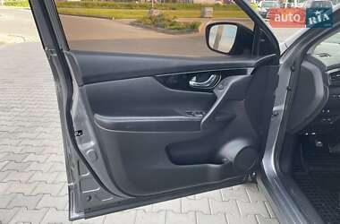 Позашляховик / Кросовер Nissan Rogue Sport 2020 в 