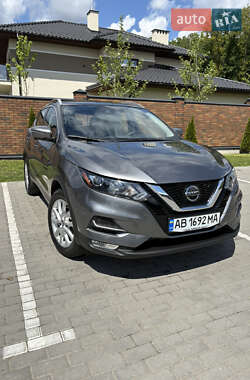 Позашляховик / Кросовер Nissan Rogue Sport 2022 в 