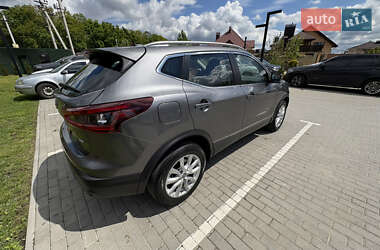 Позашляховик / Кросовер Nissan Rogue Sport 2022 в 
