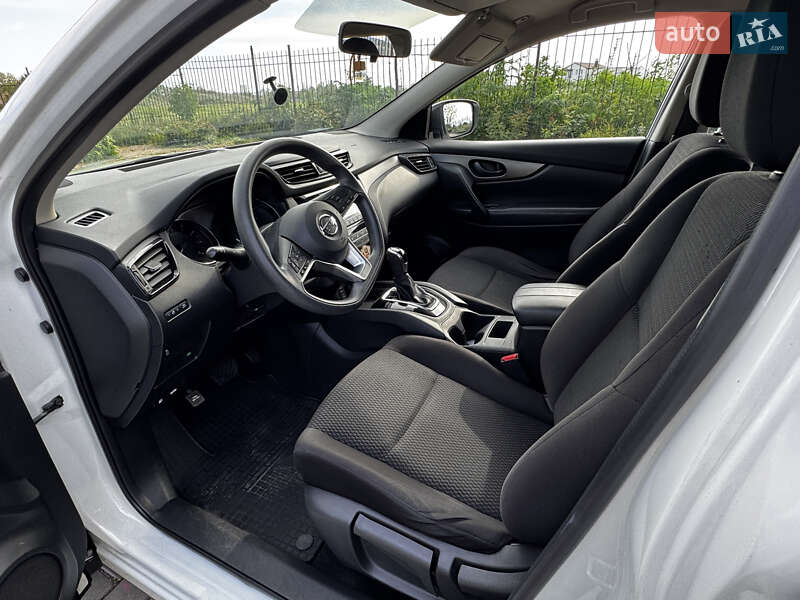 Внедорожник / Кроссовер Nissan Rogue Sport 2017 в Одессе