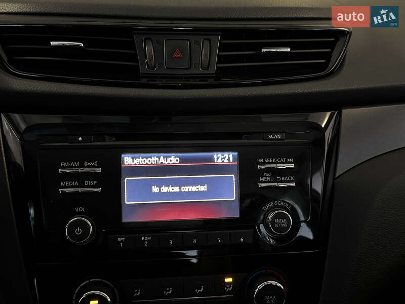 Внедорожник / Кроссовер Nissan Rogue Sport 2017 в Одессе