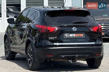 Позашляховик / Кросовер Nissan Rogue Sport 2018 в 