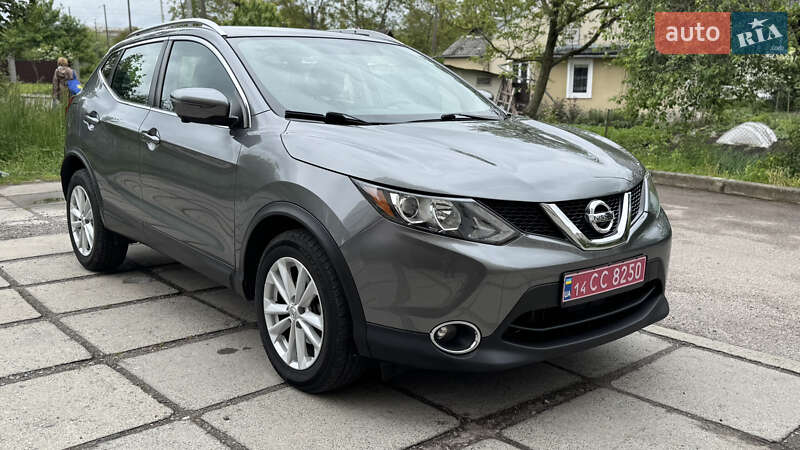 Внедорожник / Кроссовер Nissan Rogue Sport 2017 в Львове