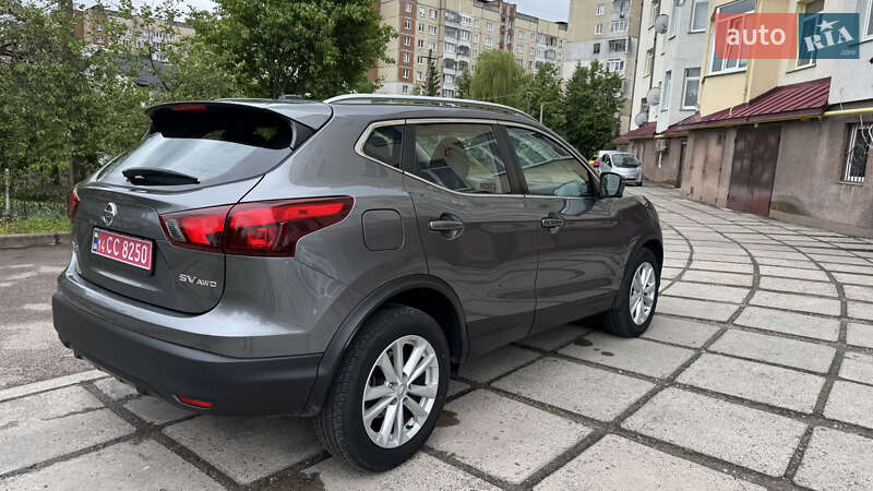 Внедорожник / Кроссовер Nissan Rogue Sport 2017 в Львове