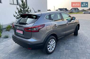 Позашляховик / Кросовер Nissan Rogue Sport 2022 в 