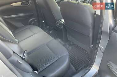 Позашляховик / Кросовер Nissan Rogue Sport 2022 в 