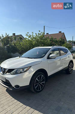 Внедорожник / Кроссовер Nissan Rogue Sport 2017 в Крыжановка